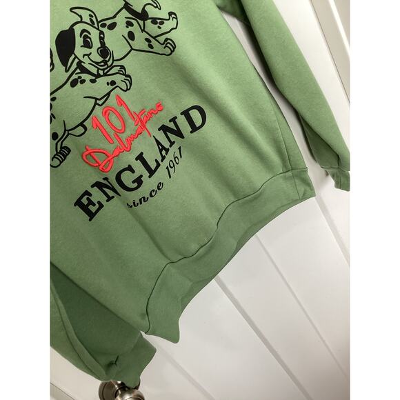 Disney Character Embroidery 101 Dalmatian London England Sweatshirt Green Small - Picture 4 of 10